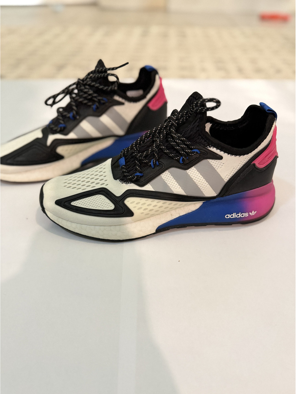 Adidas ZX 2K Boost FX8835 Men’s 9.5 White Pink Blue Black Sneakers